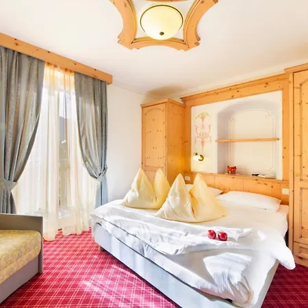 Hotel Alpotel Dolomiten 3*